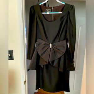 80’s Vintage Rare Huey Waltzer Darcy Black Peplum Dress w Bow Detail & Brooch